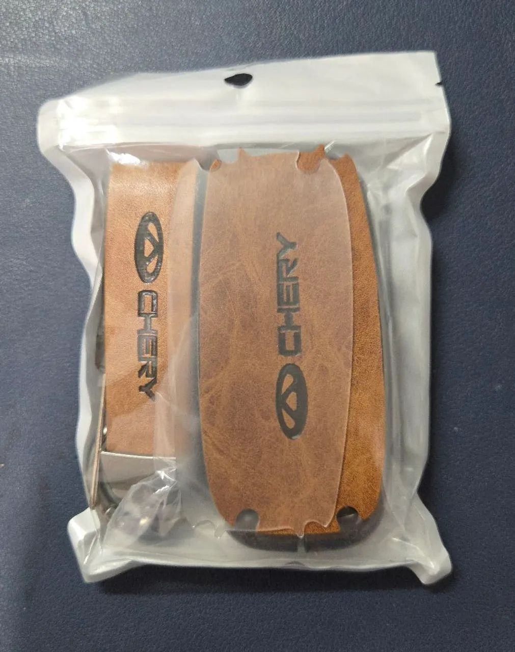 Vendo case metálica de proteção para chave do Tiggo 8 pro - Foto 2