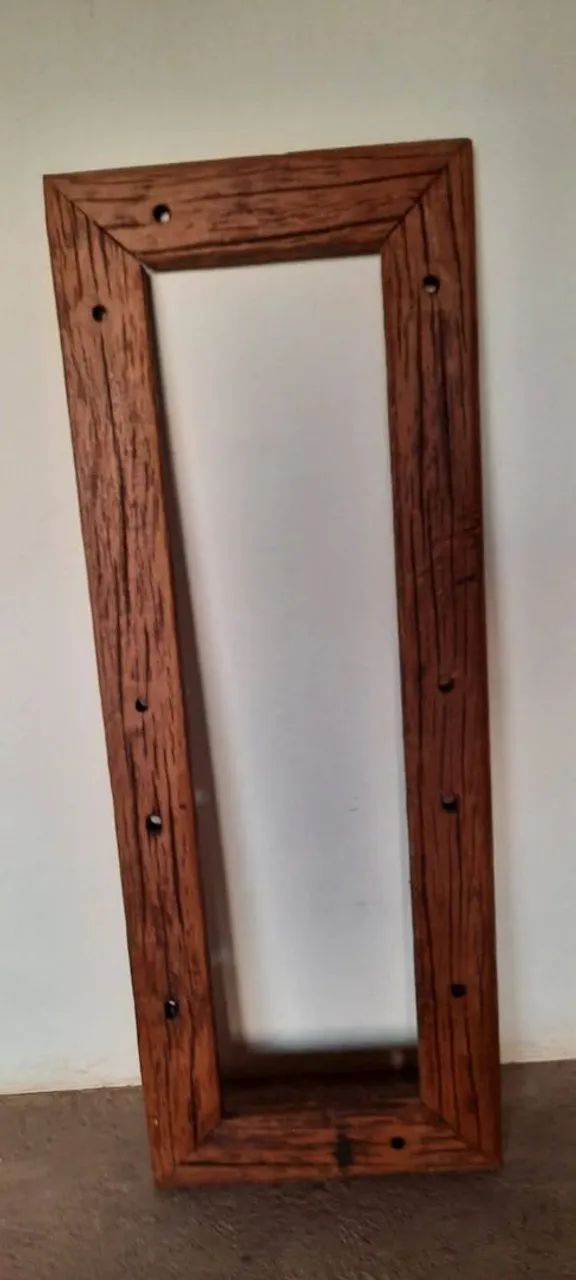 Quadro de madeira rústico Moldura rustica para espelho 47x125 cm<br>Valor 100,00   