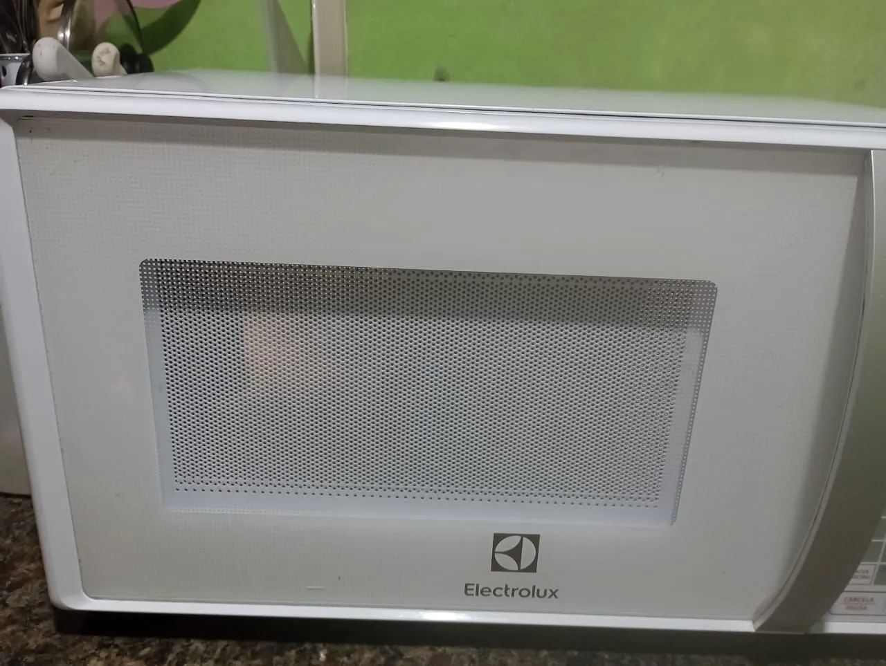 Micro-ondas Electrolux em ótimo estado