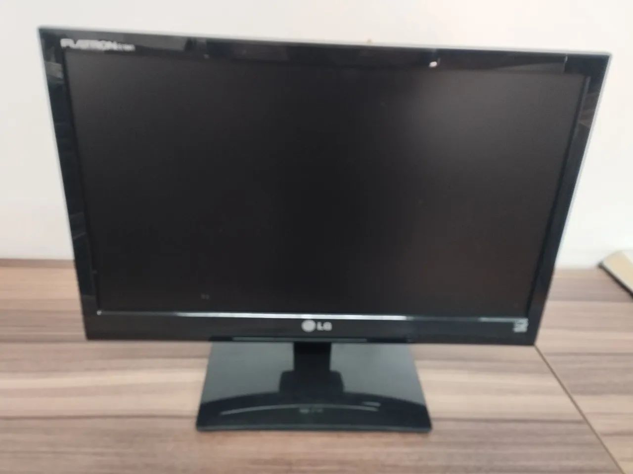 Monitor LG Flatron 18 polegadas 