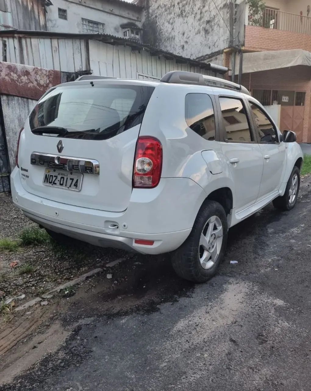 RENAULT DUSTER  - Foto 4