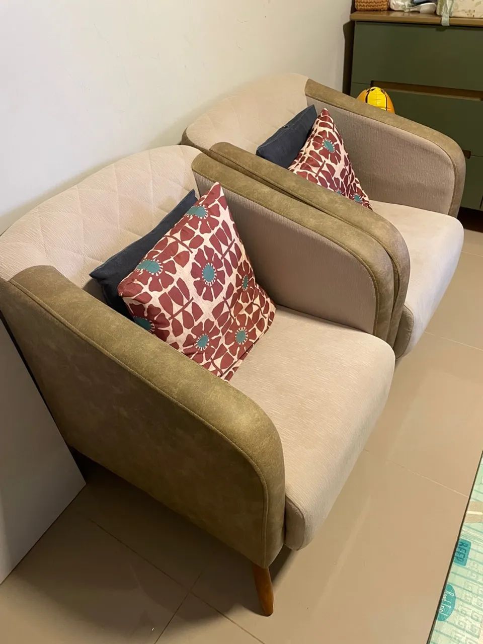 Par de Poltronas Confortáveis