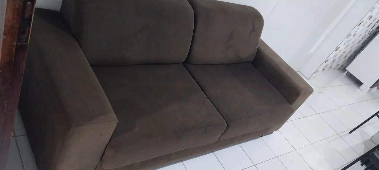 Sofá 2 Lugares Marrom Confortável