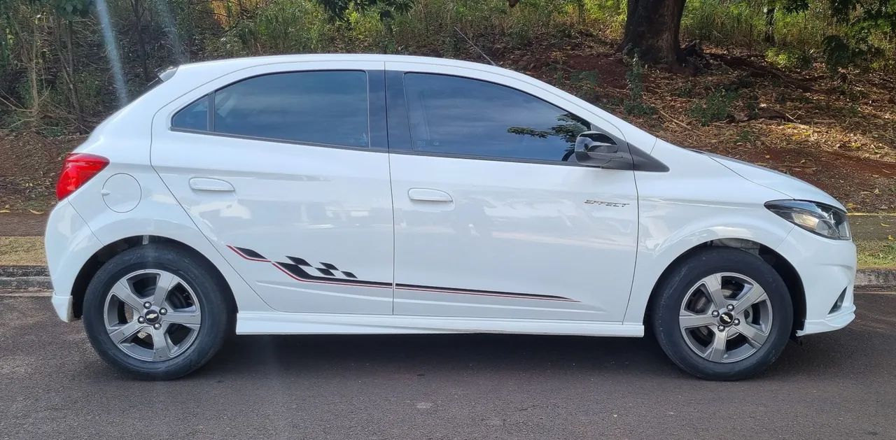 Onix 1.4 Effect - Sem retoques (revisado gm + pneus 0km dez/2025) - Foto 2