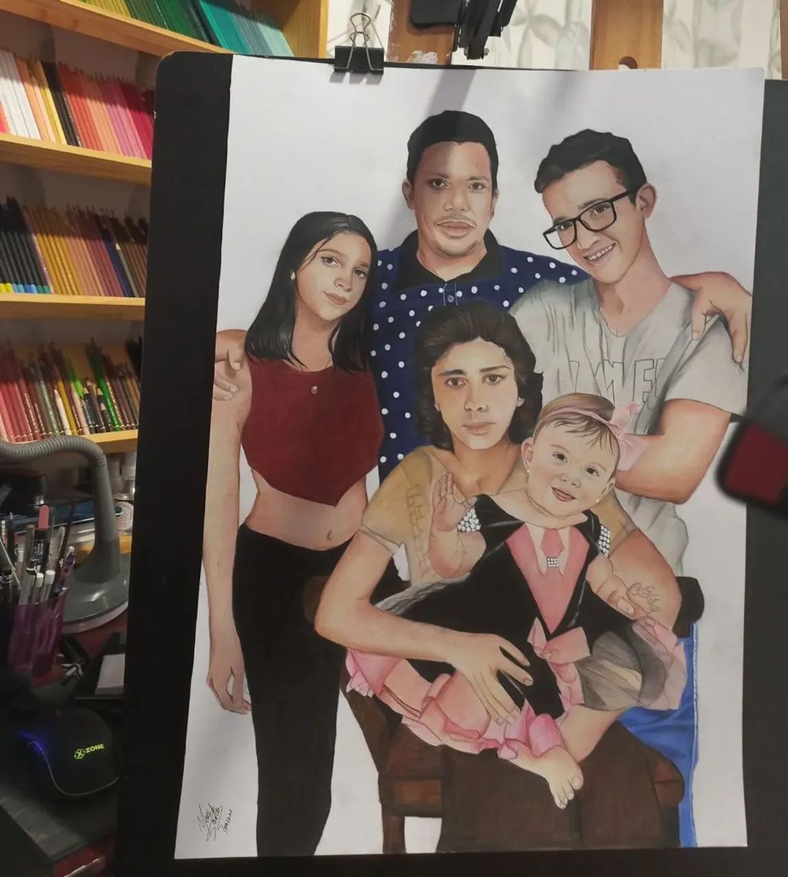 Desenhos em colorido, P&B ou digital, eternize momentos.  - Foto 3