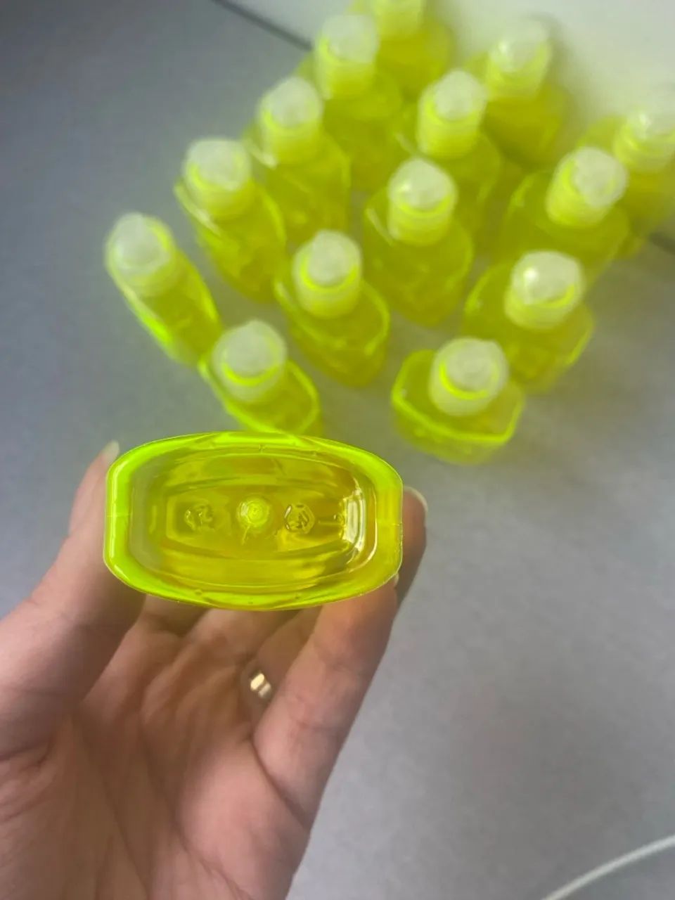 Frasco para cosméticos novos  - Foto 3