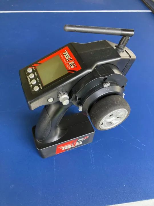 Carrinho de controle remoto rock crawler RC AXIAL SCX 1/10 - JEEP - Foto 5