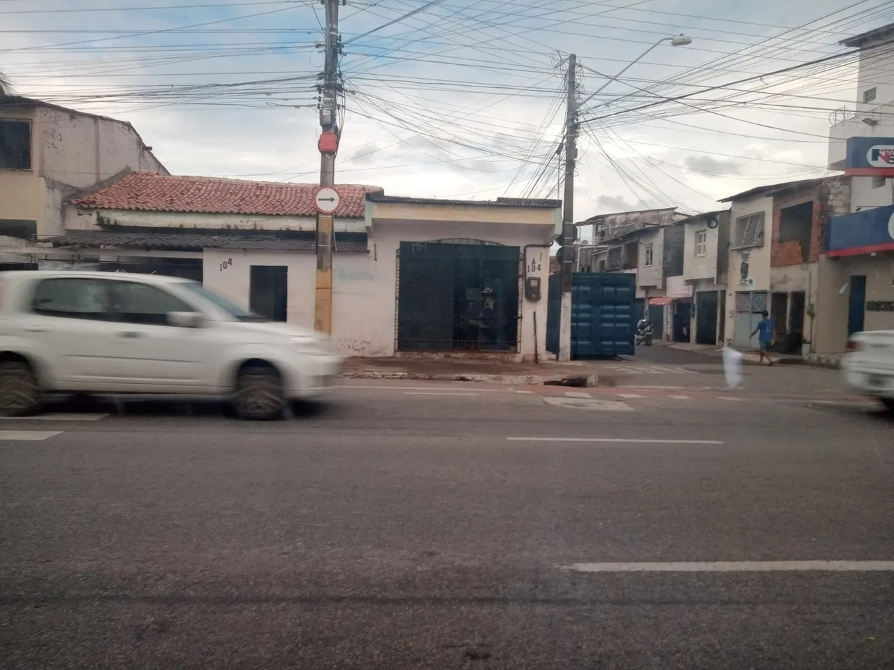 Imóvel ( casa + ponto comercial)