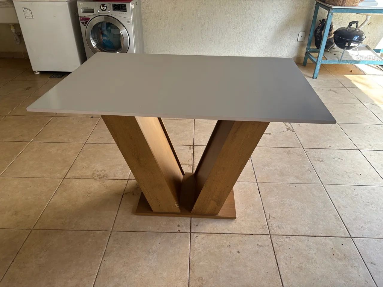 Mesa de Jantar 1,20 x 0,80 com 4 cadeiras