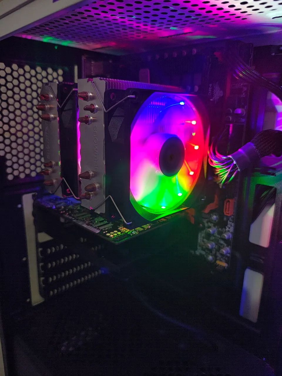 Vendo/Troco Pc Gamer CustoxBeneficio, 12gbDDR4, GTX750, 650w, XEON 4.0ghz - Foto 4