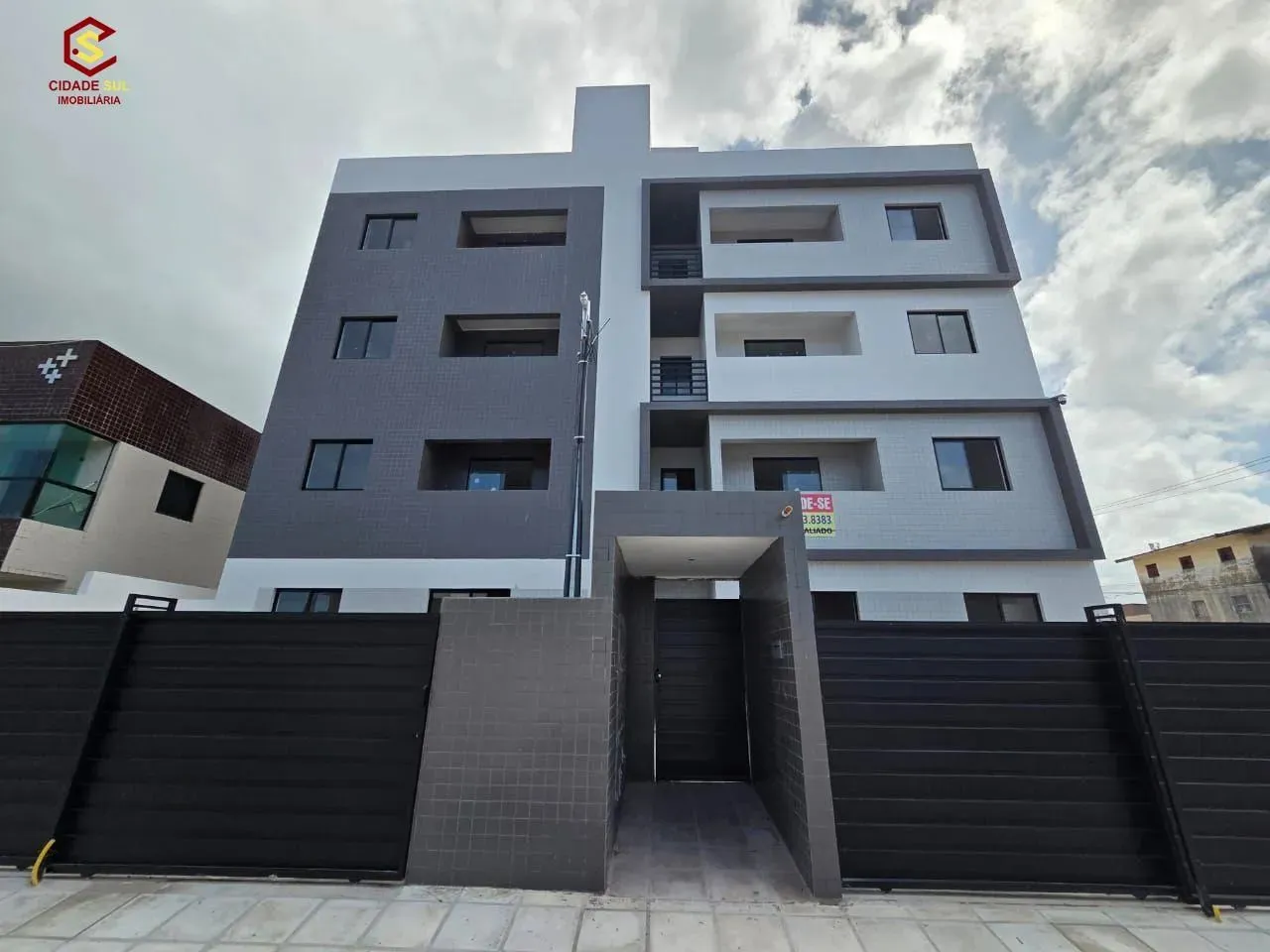 Apartamento com 2 dormitórios à venda, 46 m² por R$ 175.000 - Valentina de Figue