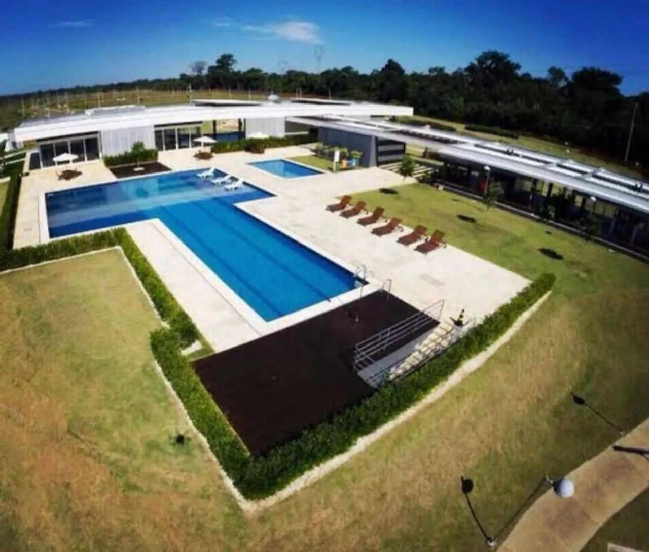 Vendo uma Linda Casa no Condomínio Alphaville br  em construção  possui 230 m2 - Foto 3