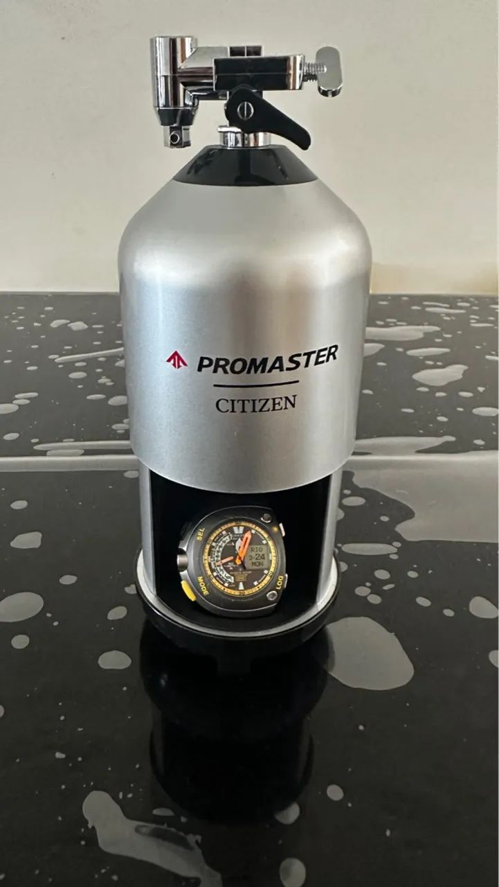 Relógio Citizen Divers 300m meia lua titanium  - Foto 3