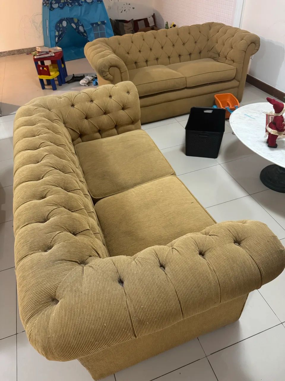 High-value antique furniture64520830102147123