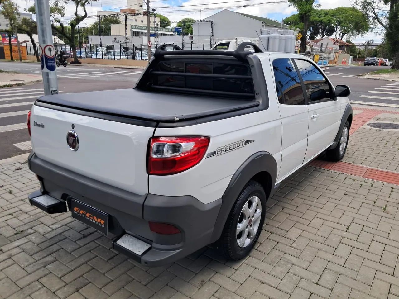 Fiat Strada Freedom 1.4 Flex 8V CD 2019 - Foto 2