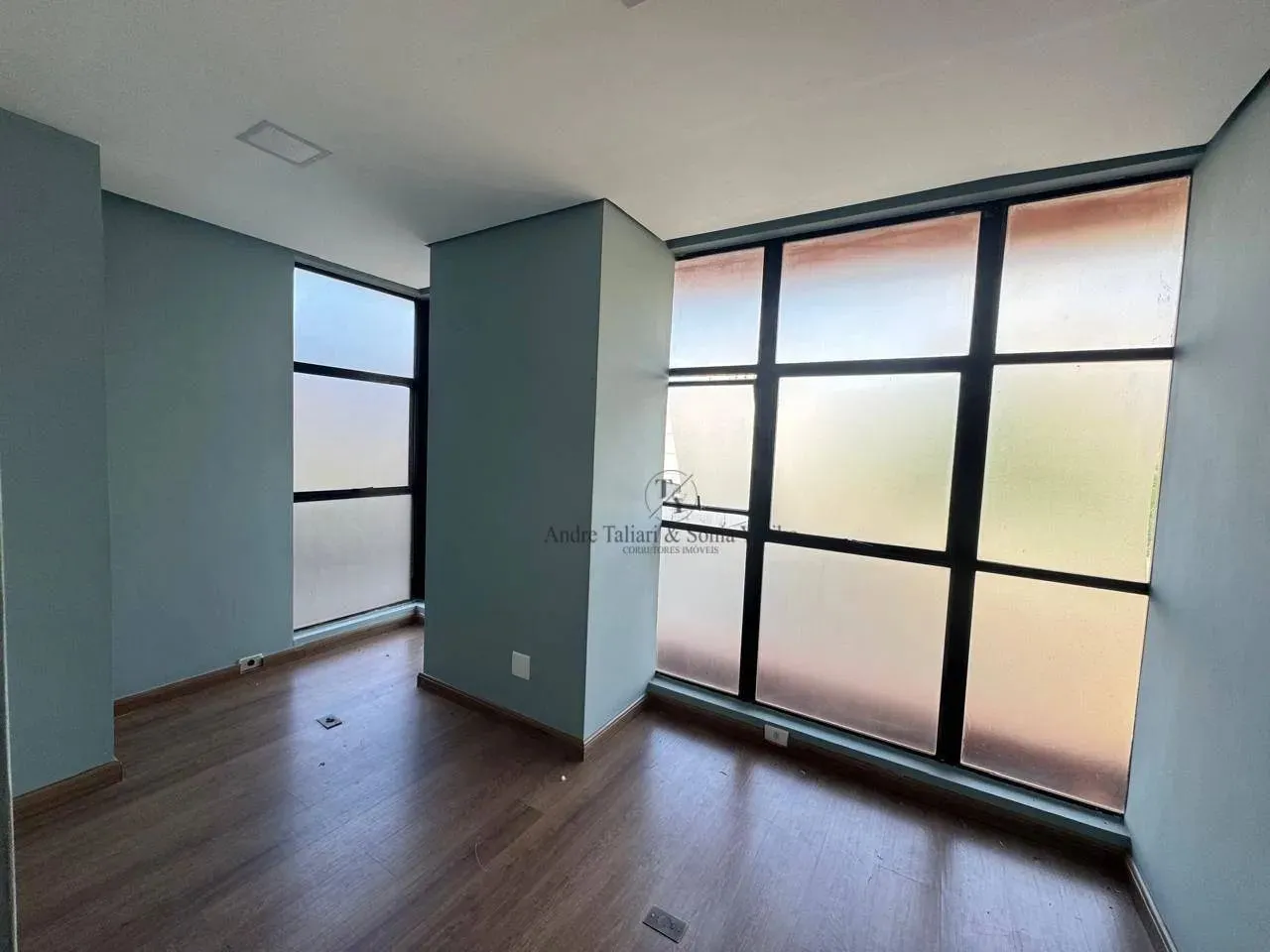 Sala à venda, 46 m² por R$ 260.000 - Centro - Londrina/PR