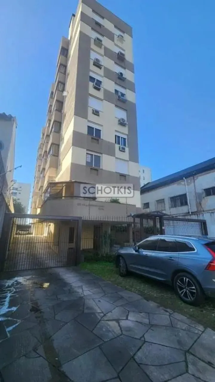 IMOBILIÁRIA SCHOTKIS VENDE EXCELENTE APARTAMENTO 02 DORMITÓRIOS, DESOCUPADO, EM PLENA RUA