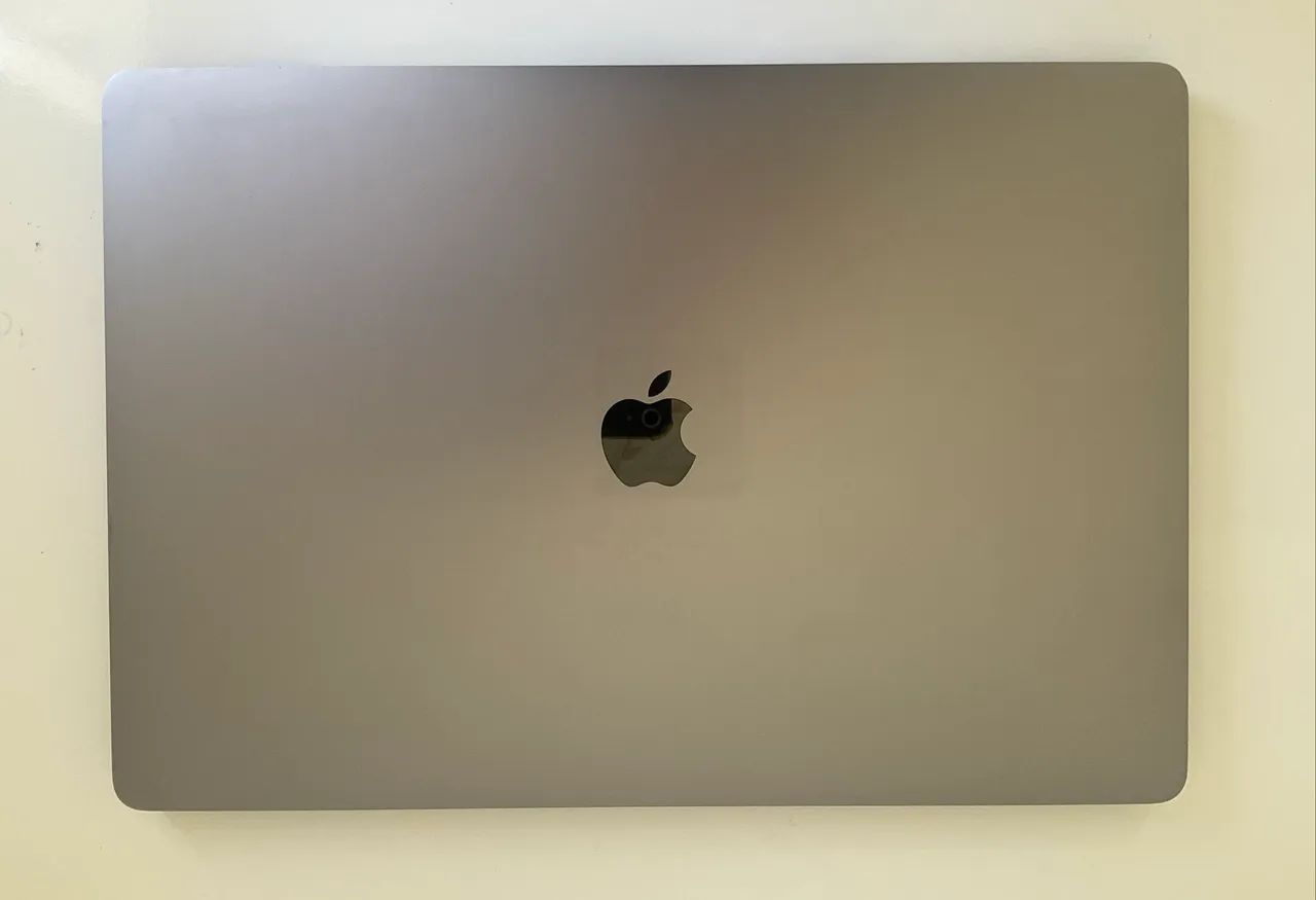 Macbook Pro 16 Touch Bar 16gb RAM 500gb ssd Radeon Pro $3550 no