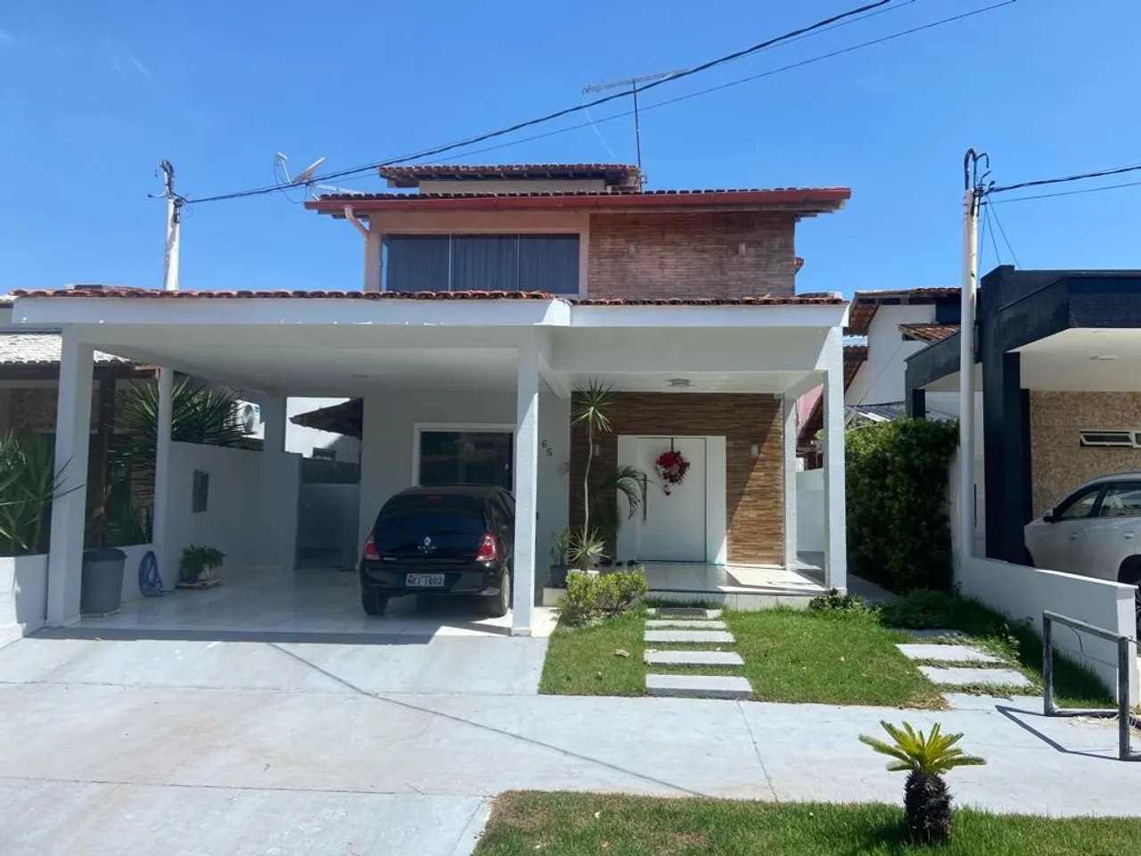 Casa Mobiliada para Locação no Condomínio Villa Tropical - Zona Sul