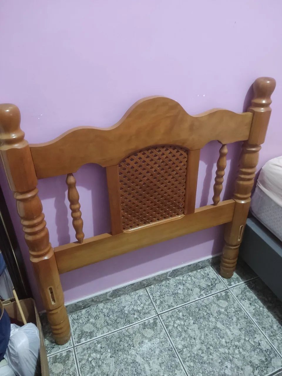 Cabeceira de Cama em Madeira Maciça