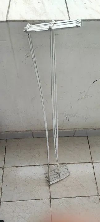 Varal de teto retrátil - Foto 2
