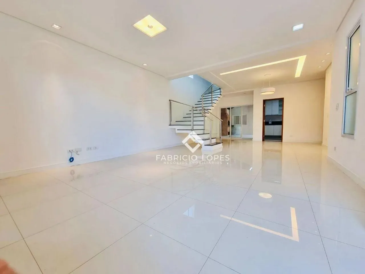Casa 4 dormitórios/suítes para alugar, 293 m² - Villa Branca - Jacareí/SP