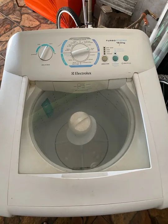 Máquina de Lavar Roupa Electrolux Turbo