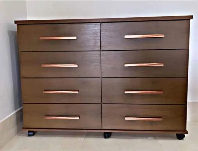 super cômoda com 8 gaveta com rodinhas a pronta entrega e montagem na hora 