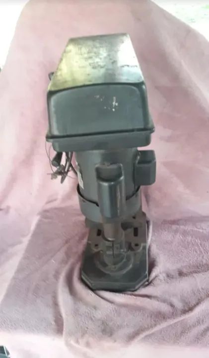 Furadeira De Bancada Ferrari 1/3cv Bivolt Mandril 13mm Usada - Foto 5