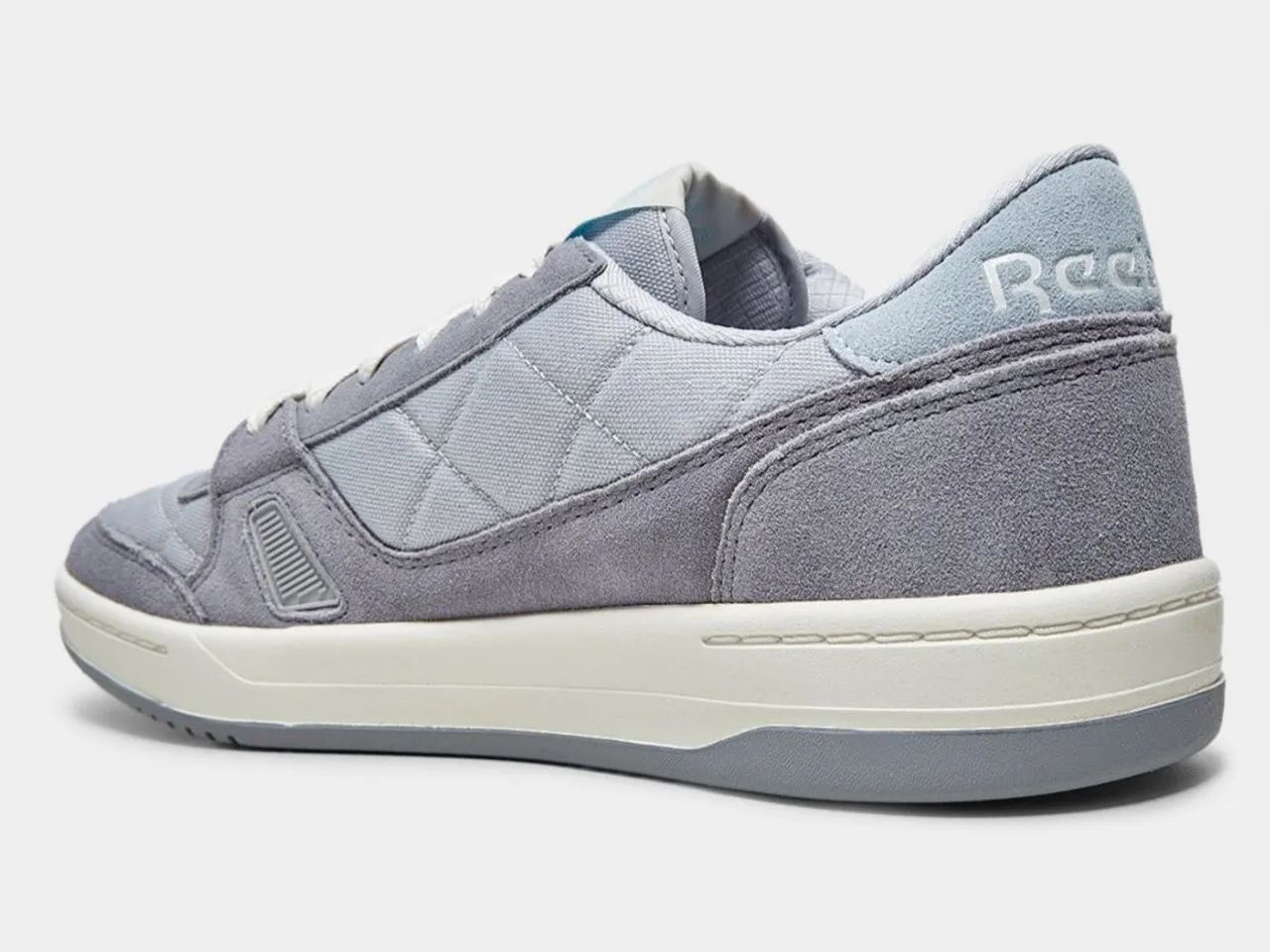 Tênis Reebok Lt Court tamanho 41 original - Foto 3