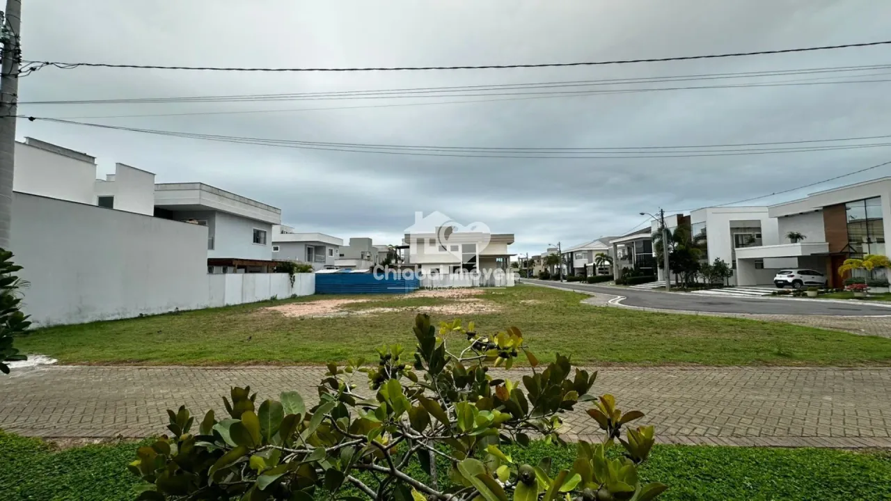 Terreno à venda em Guarapari-ES, Recanto da Sereia: 311m² em condomínio fechado com segura