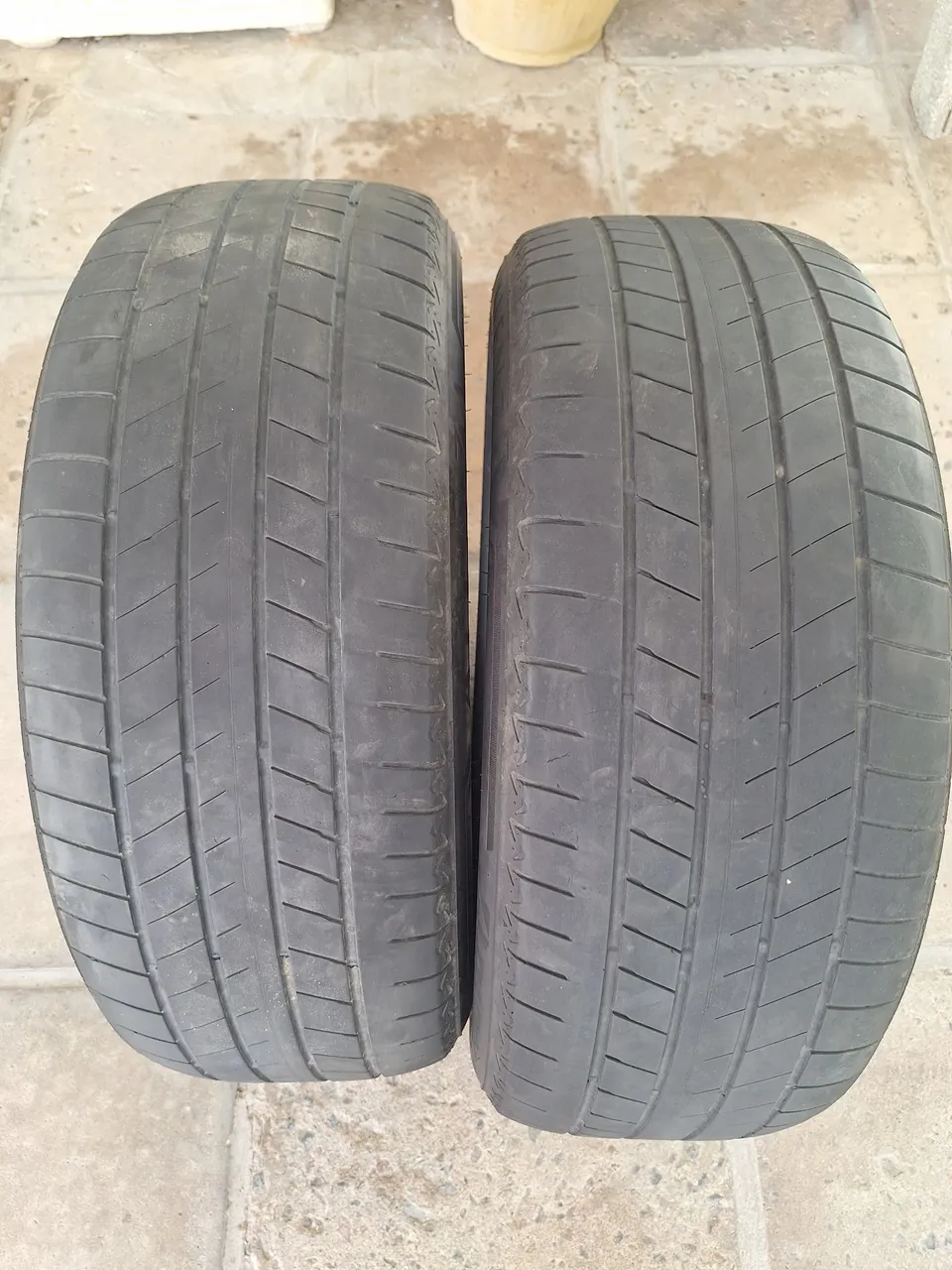 Pneus 235/55/18