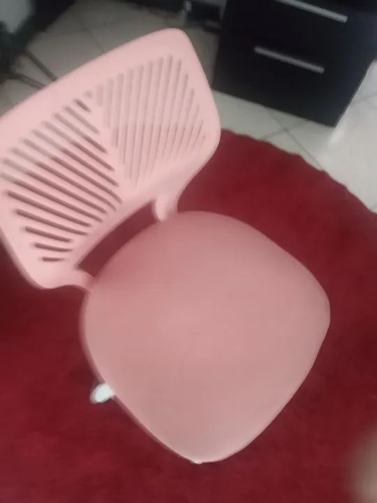 Cadeira de Escritório Rosa - Conforto e Estilo