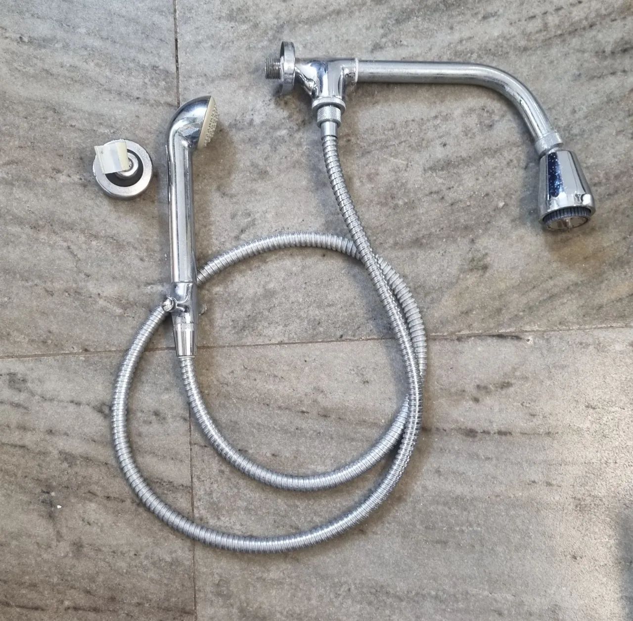 Chuveiro com Ducha Fabrimar 