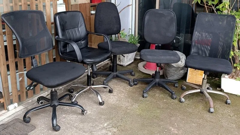 Cadeiras com regulagem de altura a partir de 50 reais