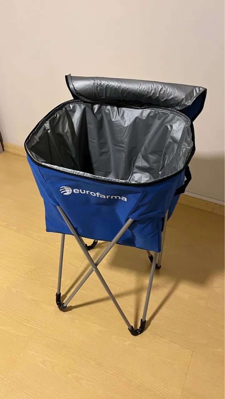 Bolsa térmica dobrável com suporte (Cooler) 62 Litros - Foto 3
