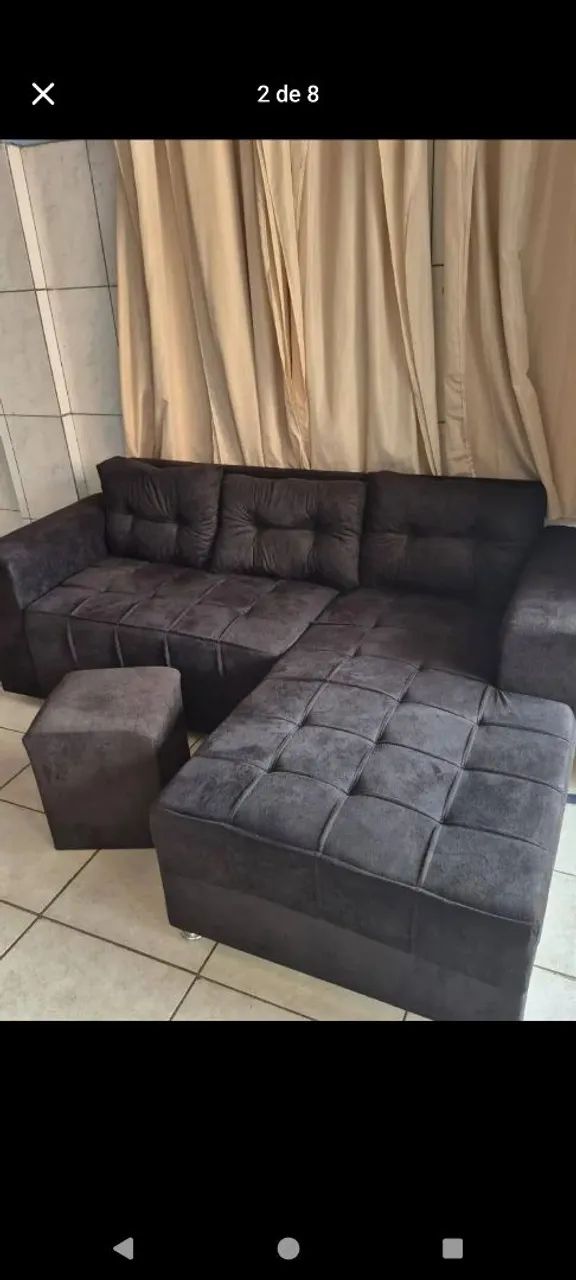 Sofá de canto com puff