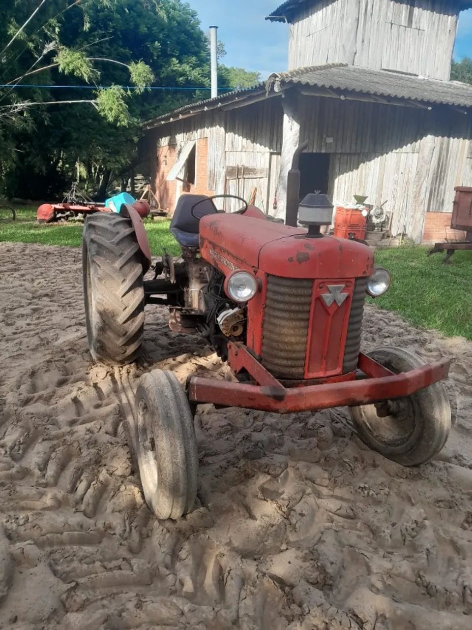 Trator Massey Fergusson 50x c/ Roçadeira - Foto 3