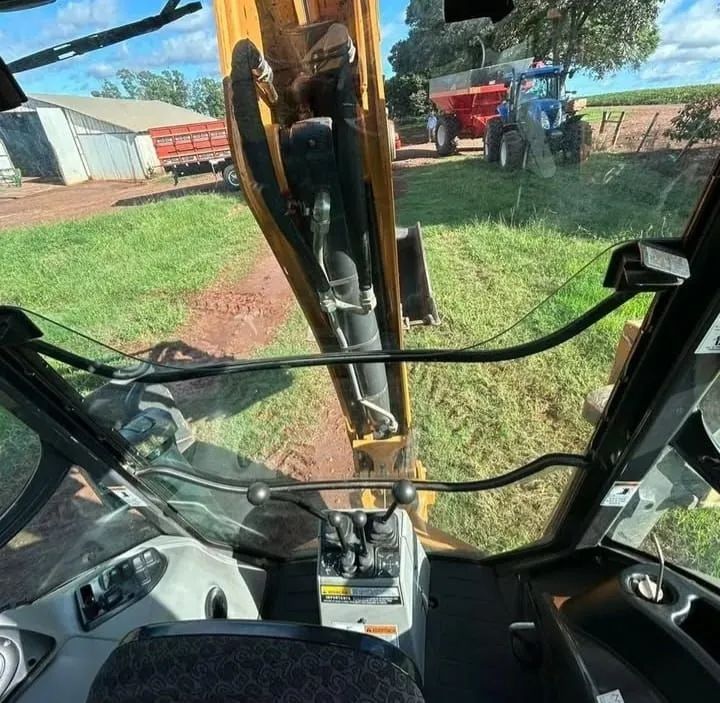 Retroescavadeira case 580n 4x4 ano 2021 - Foto 5