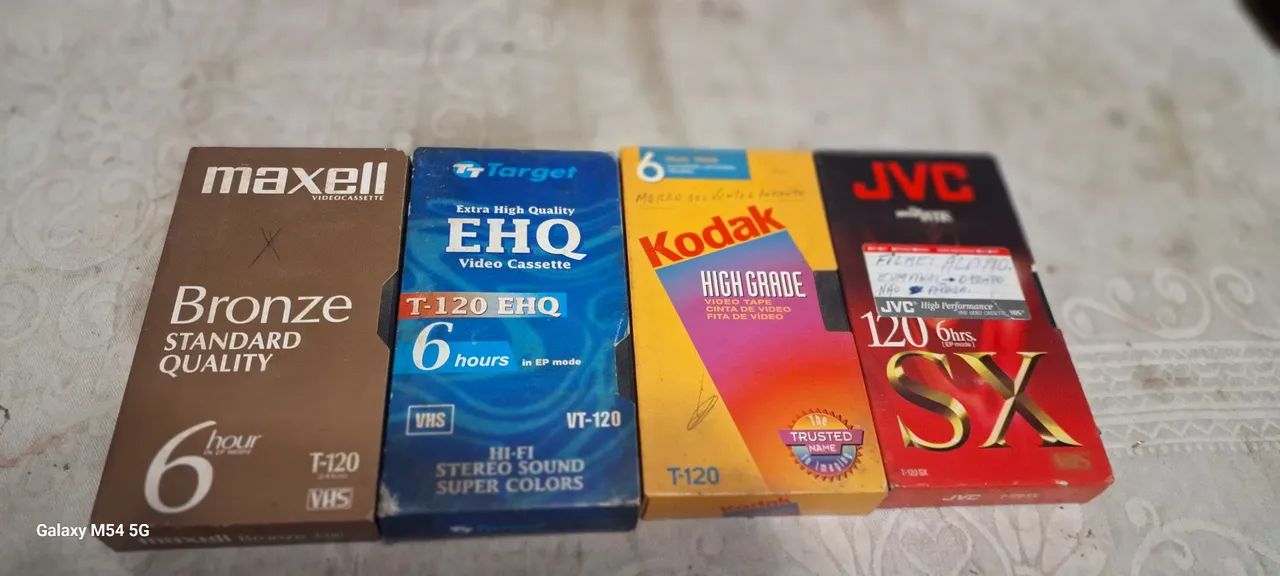 fitas VHS - JVC, Kodak e Target .valor unitario - CDs, DVDs etc