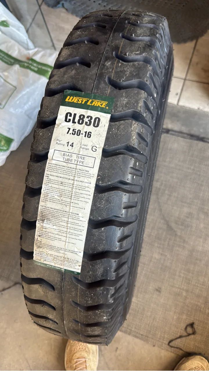 Pneu 750-16 novo borrachudo  - Foto 3