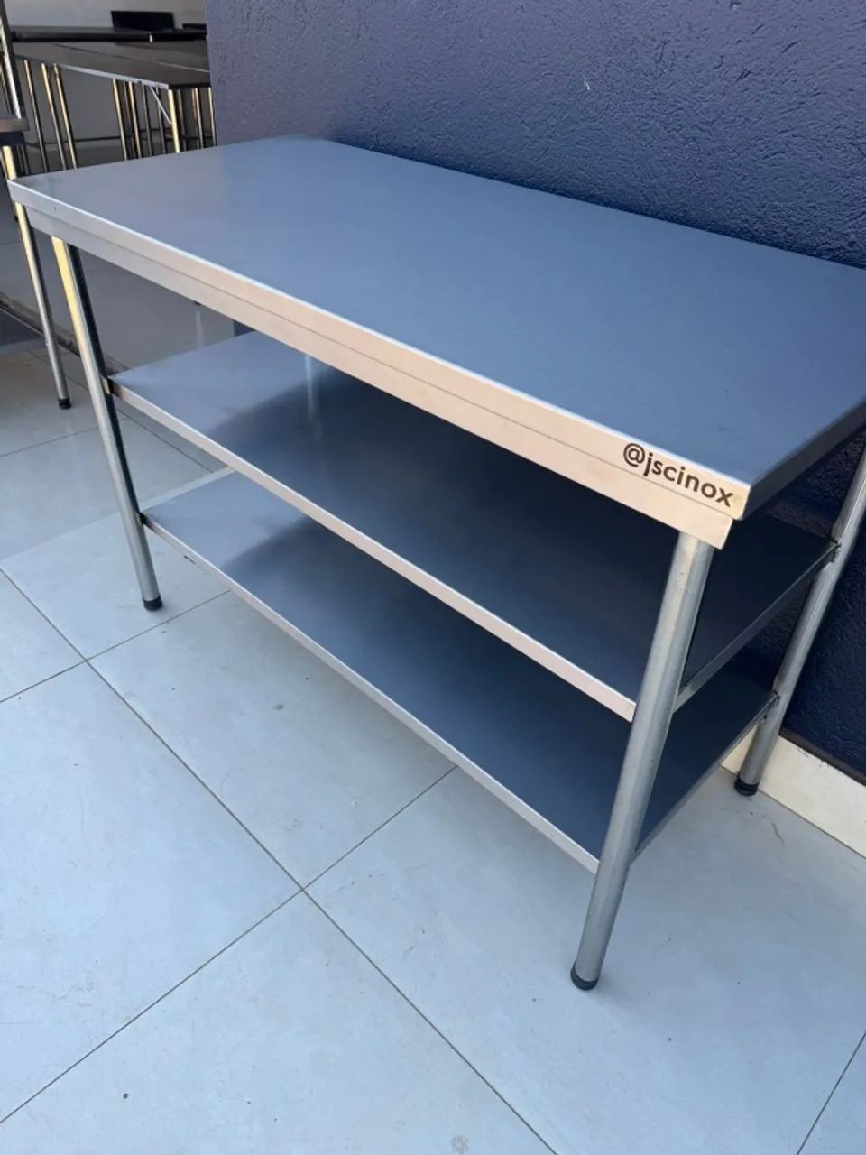 Mesa inox 1.30x0.60 com paneleiro duplo. - Foto 3
