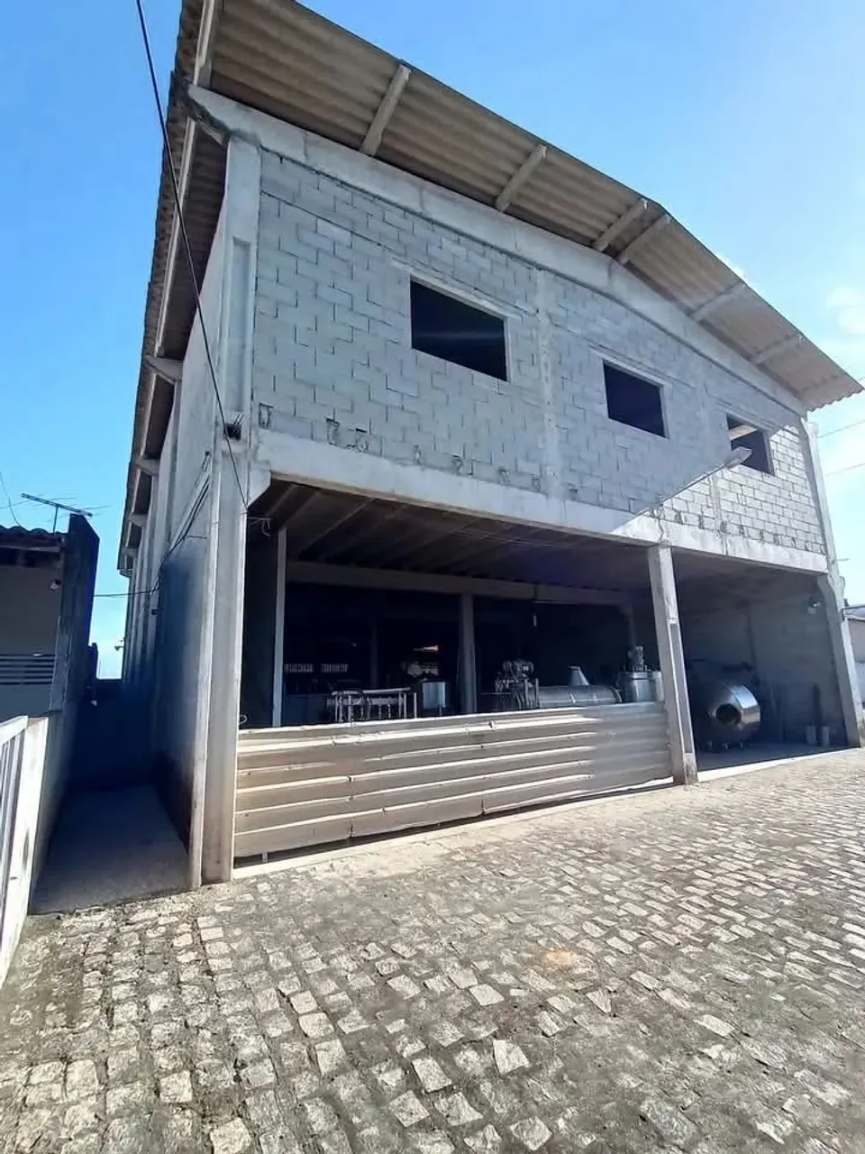 VENDO GALPÃO EM SANTOS REIS, PARNAMIRIM.