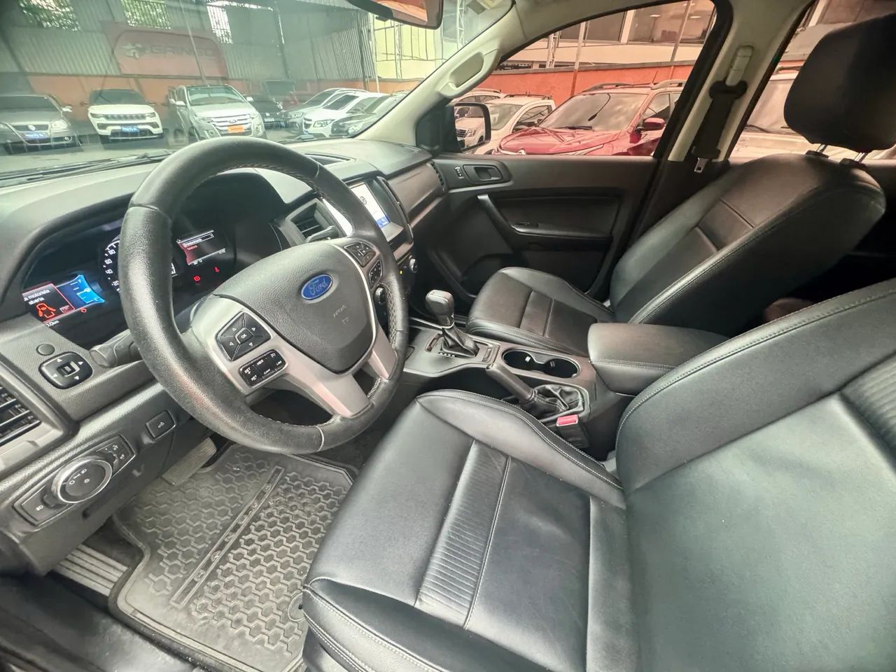 Ford Ranger XLS 2.2 4X2 CD Diesel Aut. 2022 - Foto 4