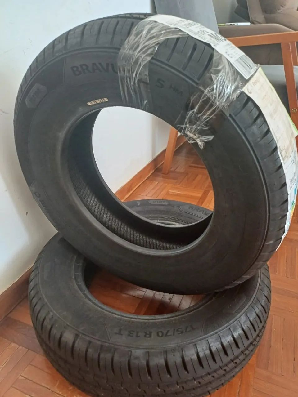 Pneu Barum by Continental Aro 13 Bravuris 5HM 175/70R13 82T - Foto 3