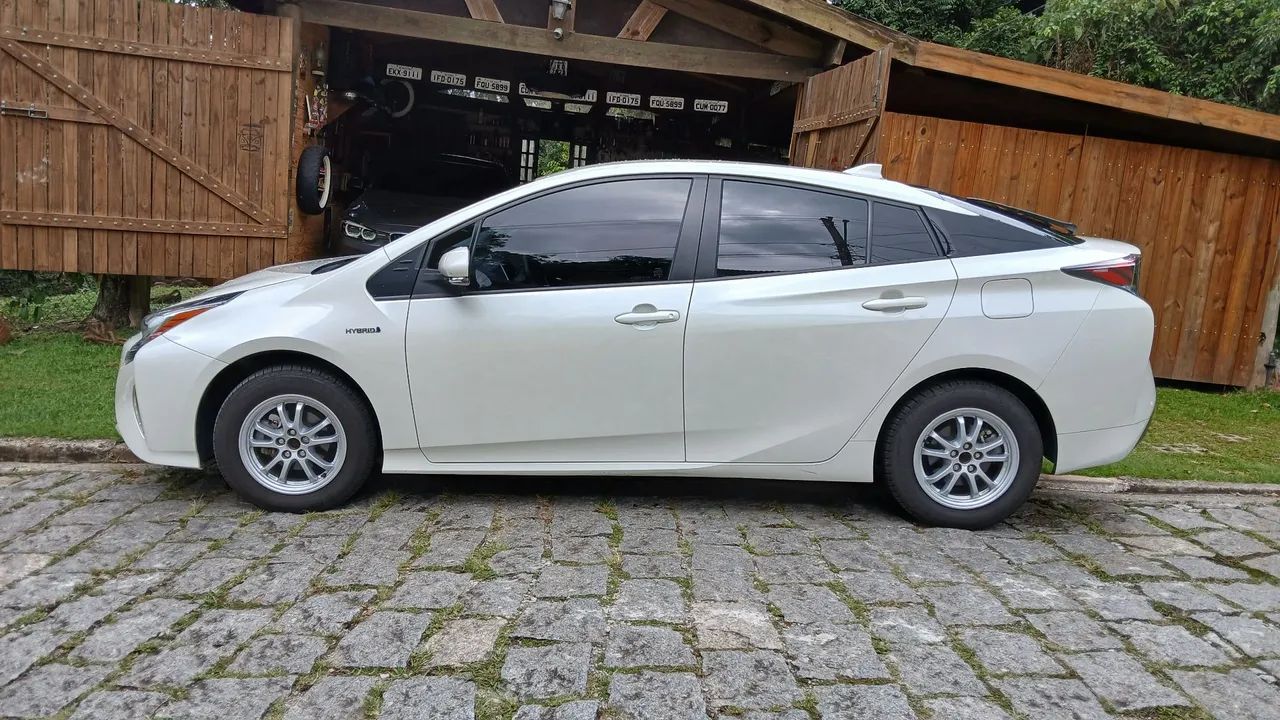 Prius impecável  2018