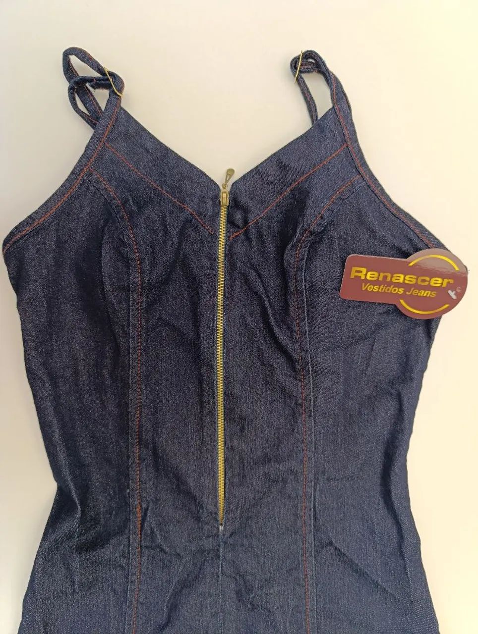 Vestido Jeans com Zíper Frontal tamanho P  - Foto 3