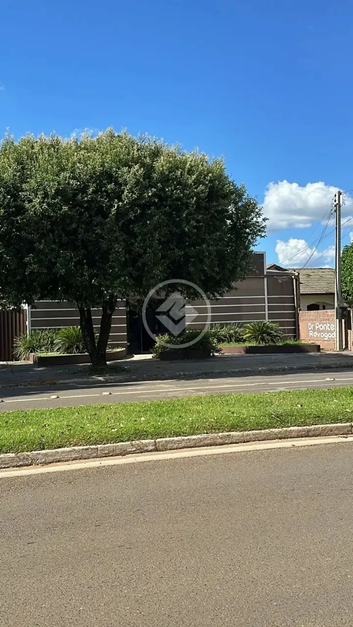 # Vende-se Ponto Comercial com Excelente localização , na Av Tancredo Neves , Centro Sorri