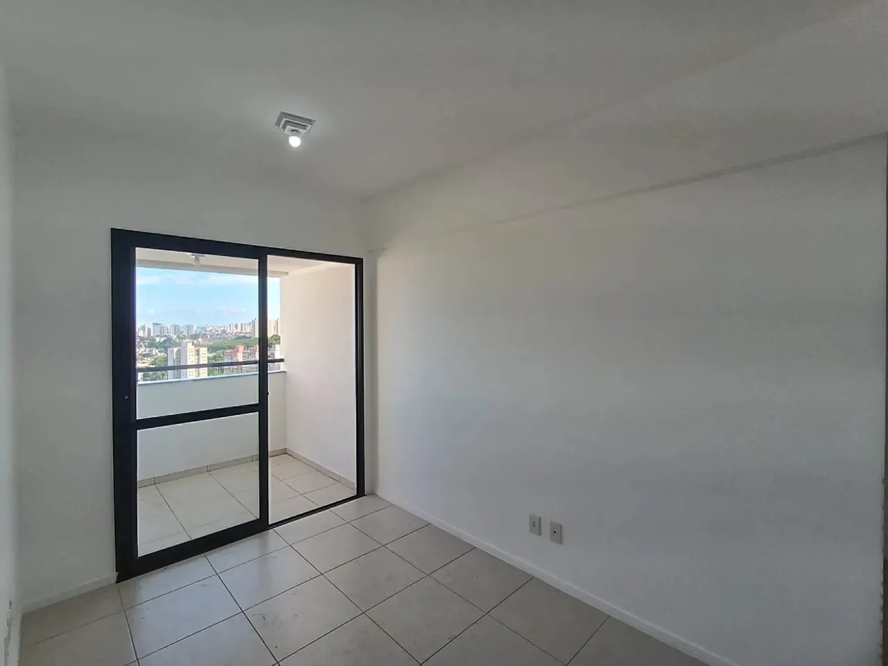 Apartamento Com 2 Quartos Em 54M² E Com 1 Vaga De Garagem Em Pernambués. 5BVBEH
