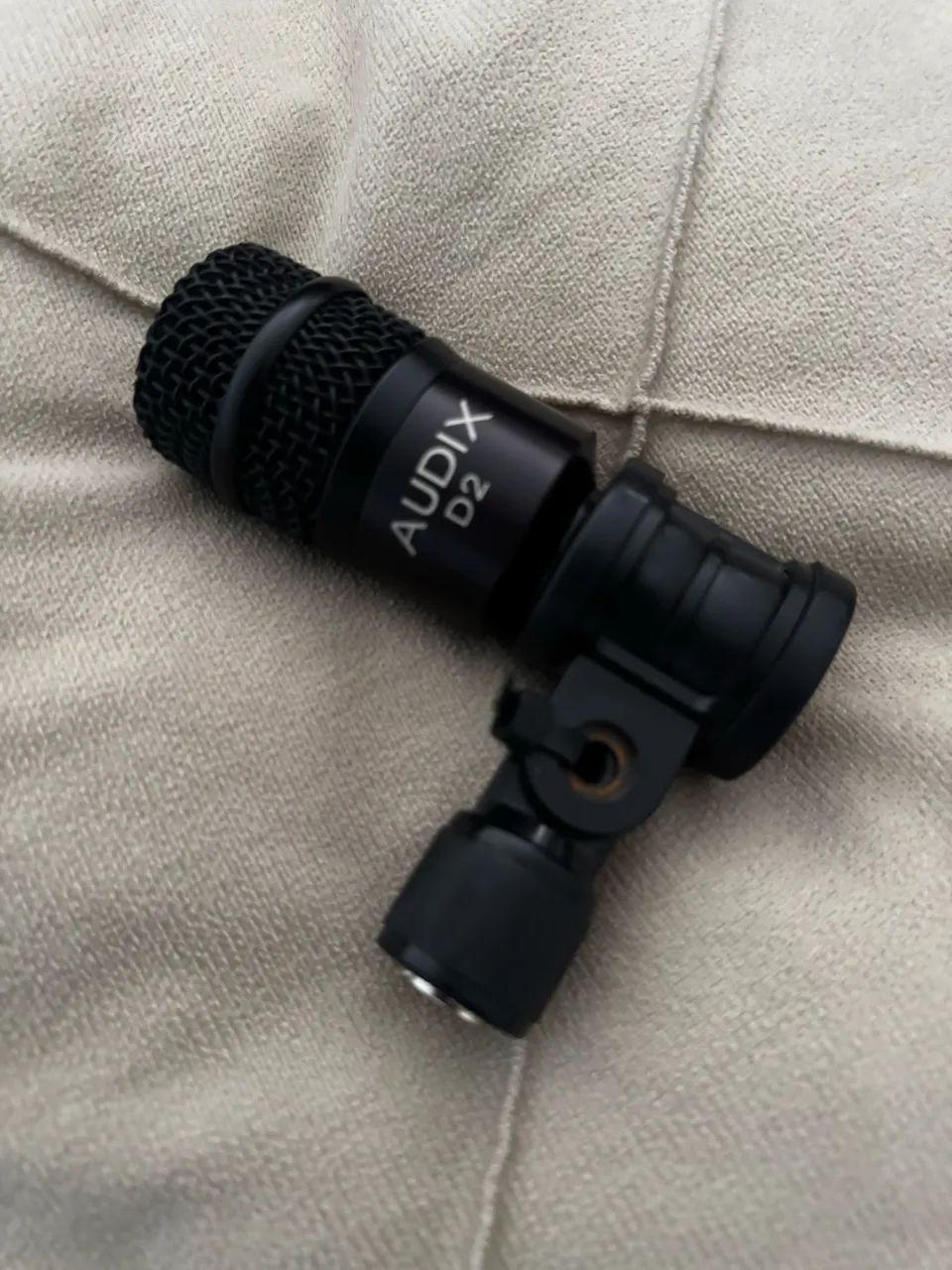 Microfone d2, 990 e pl33